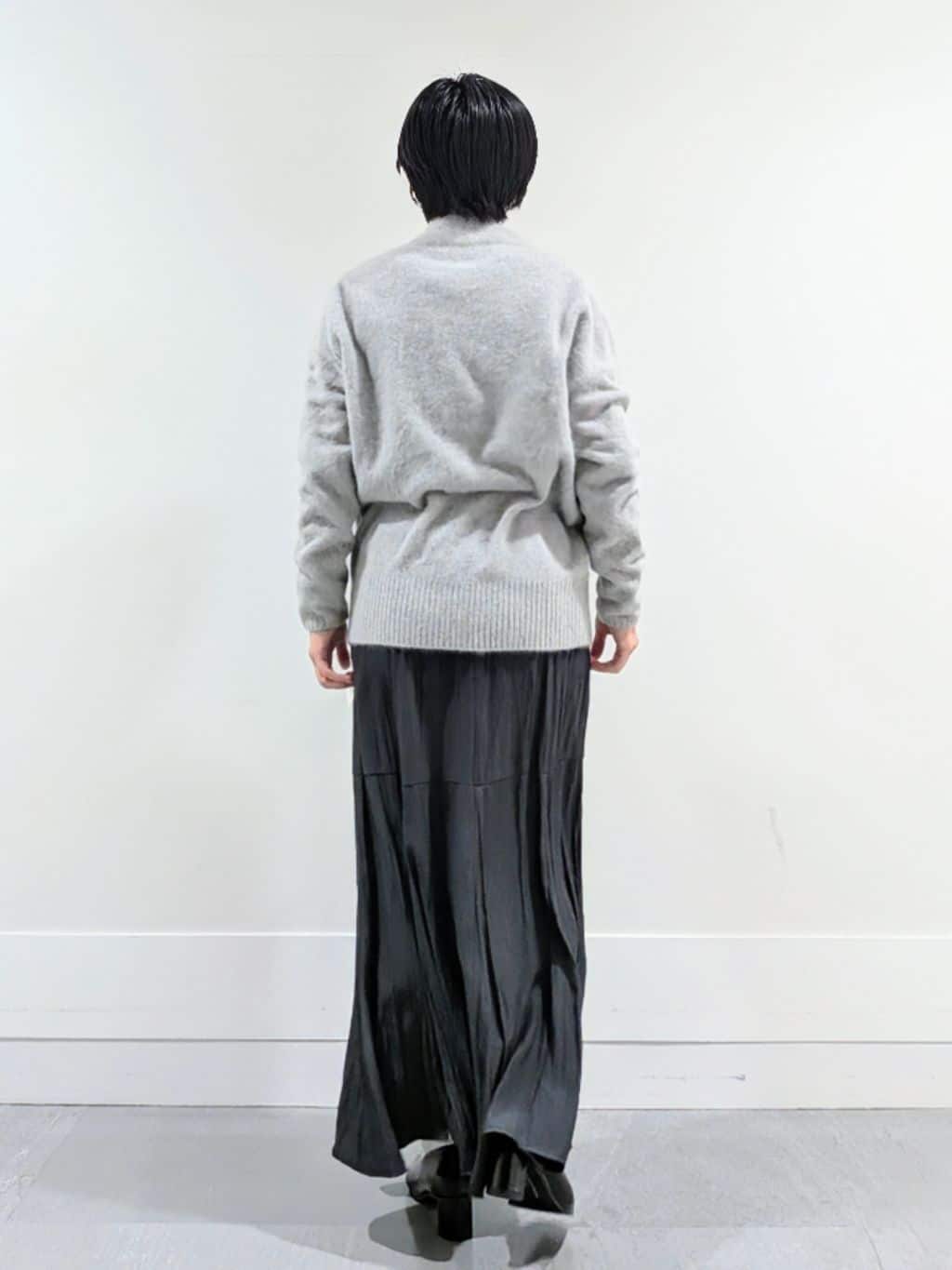 ミズタさんの「UNTITLED｜【大人な品格/ふわふわニット】フォックスカシミヤ コクーンニット」を使ったコーディネート