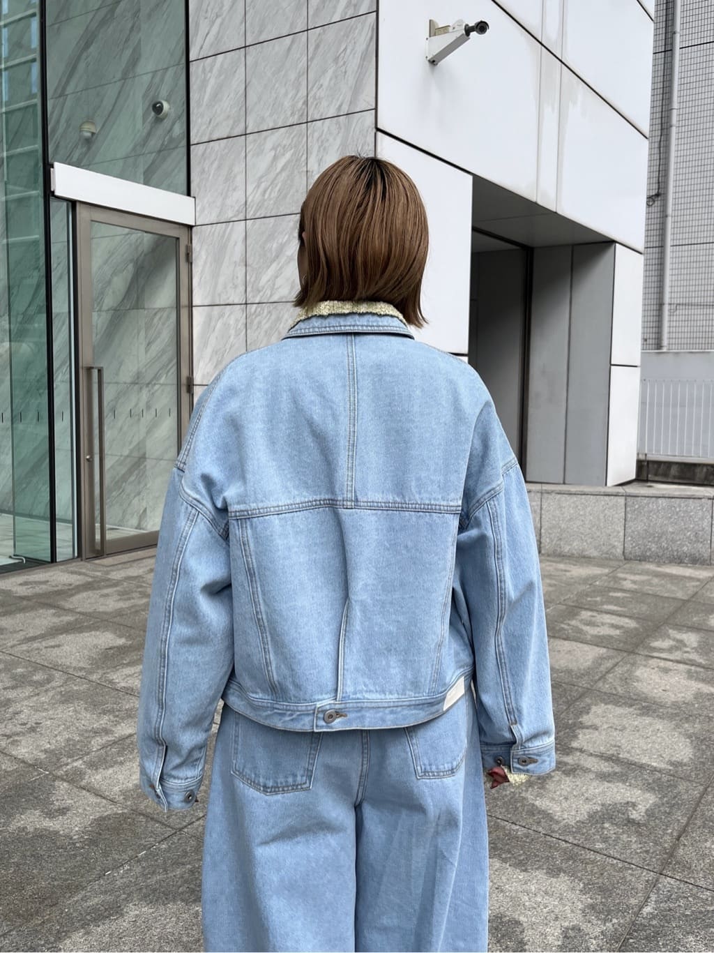 Harukaさんの「INDIVI｜【撥水】ボンディングショートトレンチ」を使ったコーディネート