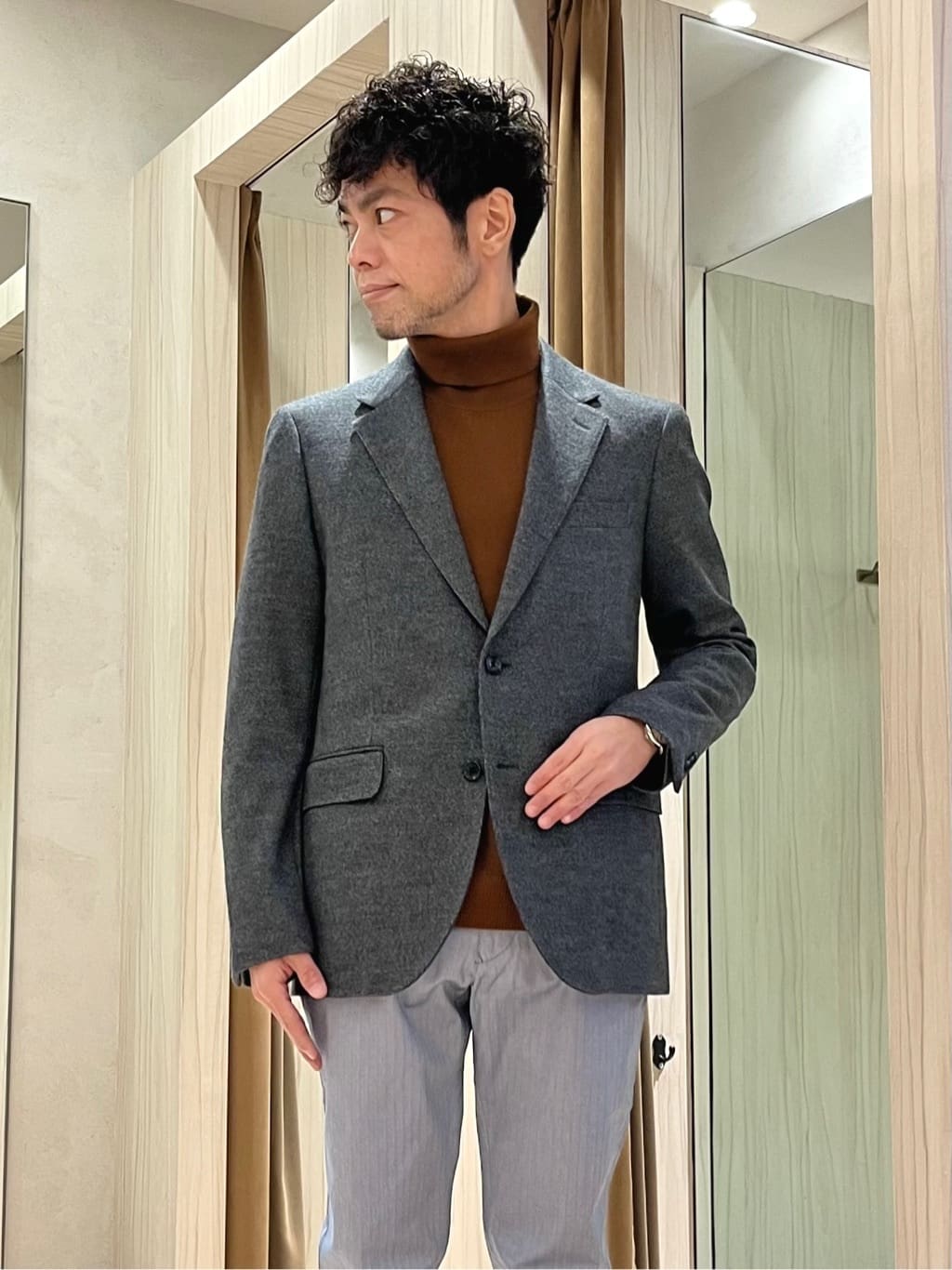 URAさんの「TAKEO KIKUCHI｜【ダウンライナー付き】メランジ ステンカラー コート」を使ったコーディネート