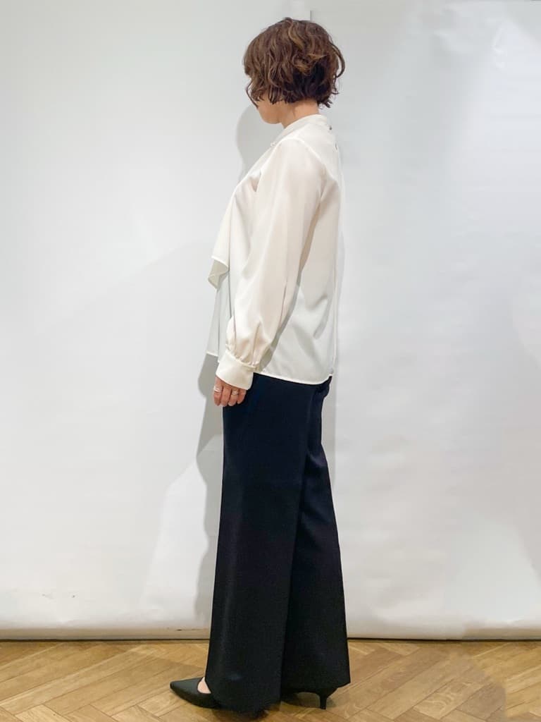 なかさんの「index｜アシンメトリーボウタイブラウス【洗濯機OK／イージーアイロン／防シワ】《XS～LL》」を使ったコーディネート