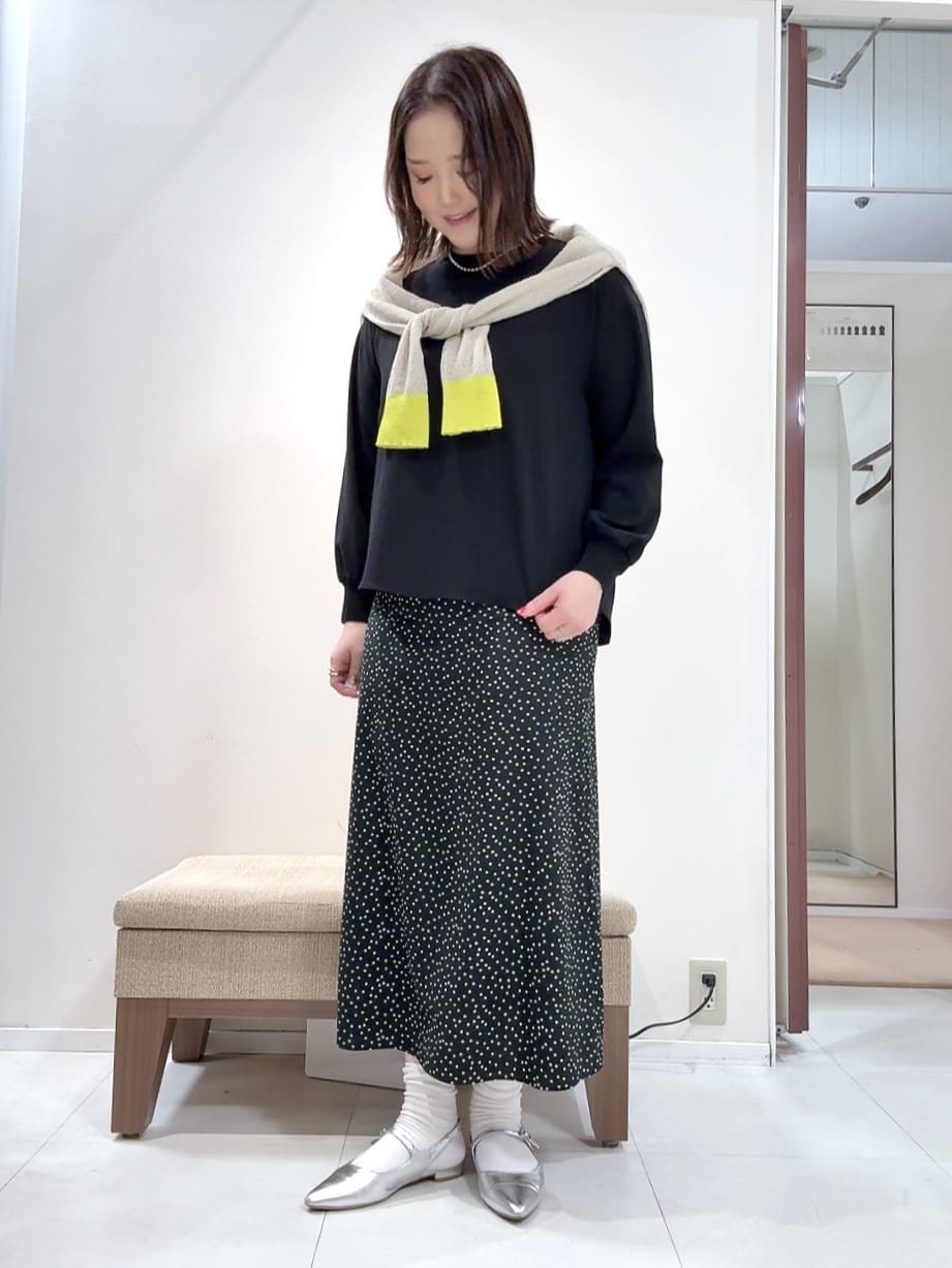 YUIさんの「UNTITLED｜【洗える】シアーニットカーディガン」を使ったコーディネート
