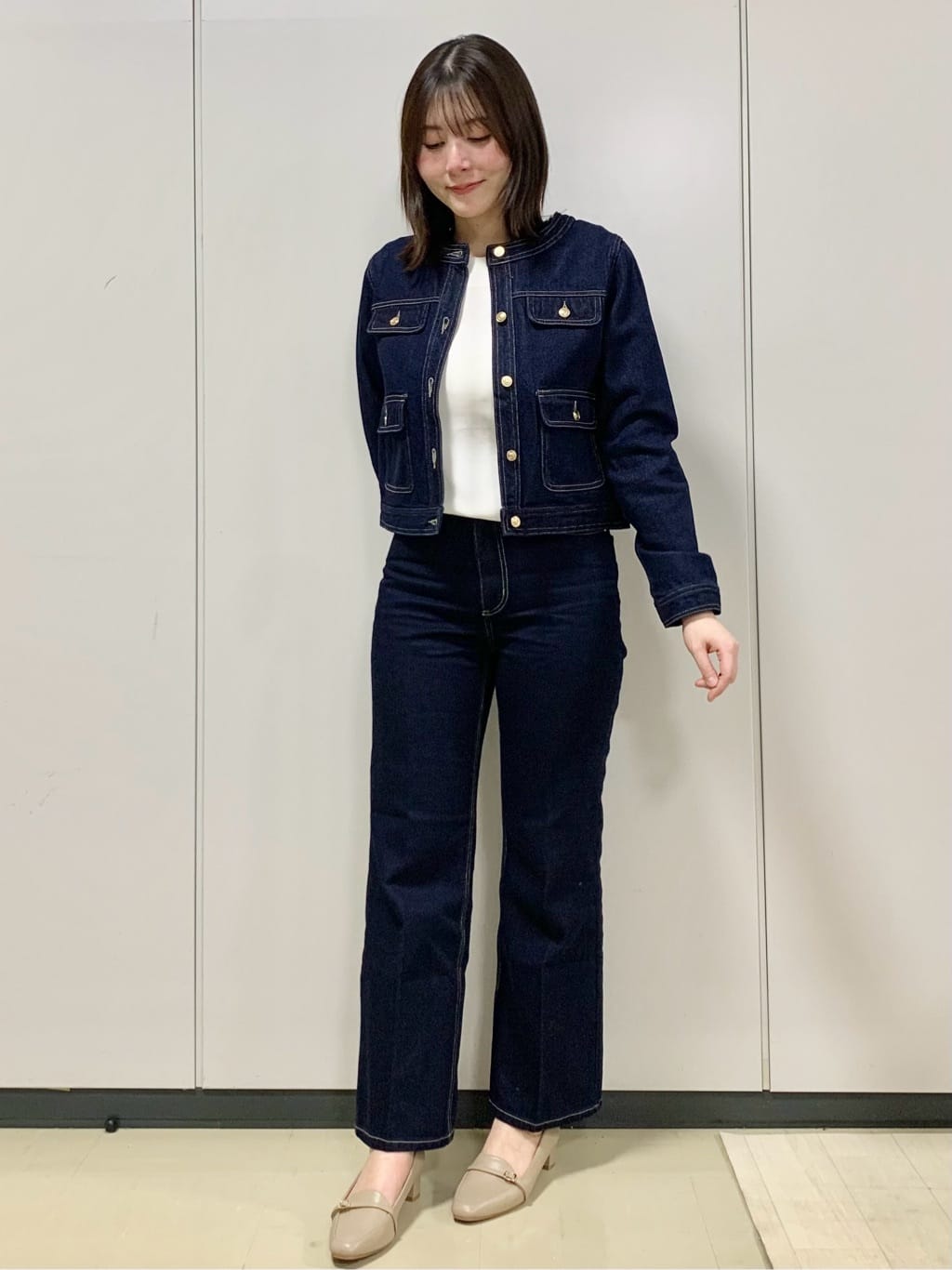 kasumiさんの「index｜ミニマルノーカラーデニムジャケット【洗濯機OK】」を使ったコーディネート