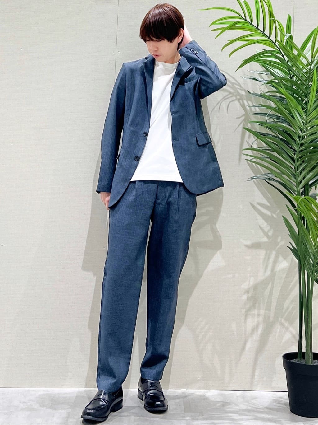 SHI-MAさんの「THE SHOP TK｜【LINO FINE】リネンライク テーラードジャケット 吸水速乾/イージーケア/UVカット/洗濯機」を使ったコーディネート