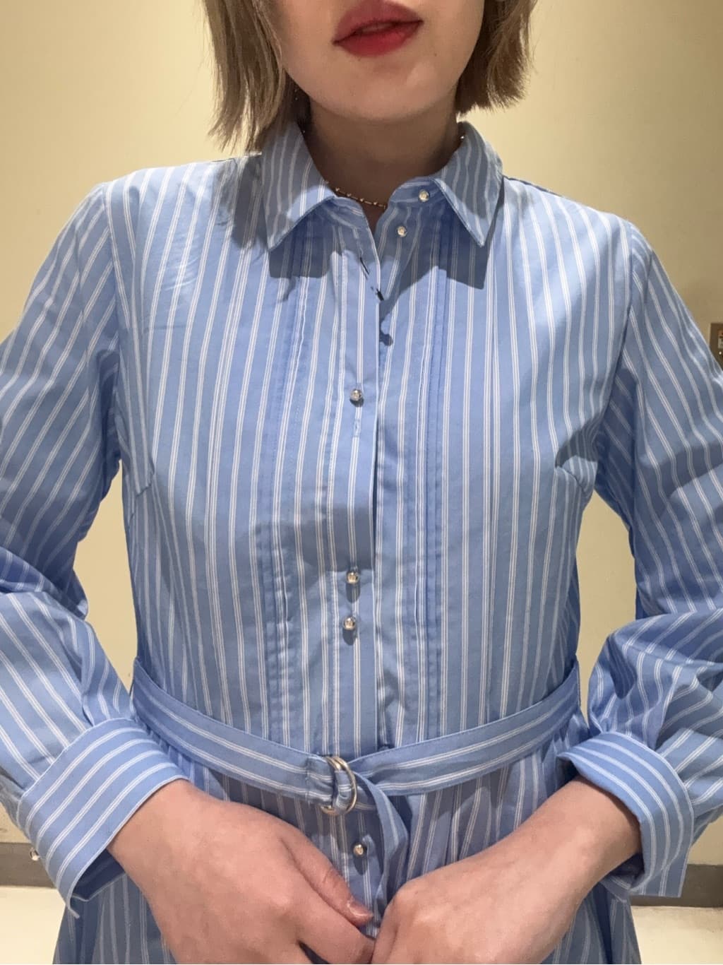 みきちぃさんの「index｜ベルト付きタックシャツワンピース【洗濯機OK／イージーアイロン】」を使ったコーディネート