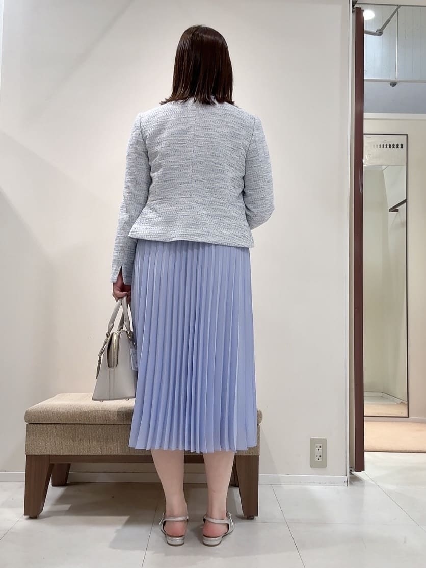YUIさんの「UNTITLED｜【きれいめ】ツイード ペプラムジャケット」を使ったコーディネート