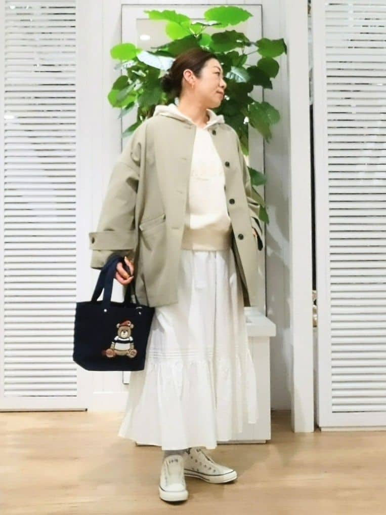KJさんの「Dessin｜【花粉ガード/撥水加工/洗える】クルーネックスプリングコート」を使ったコーディネート