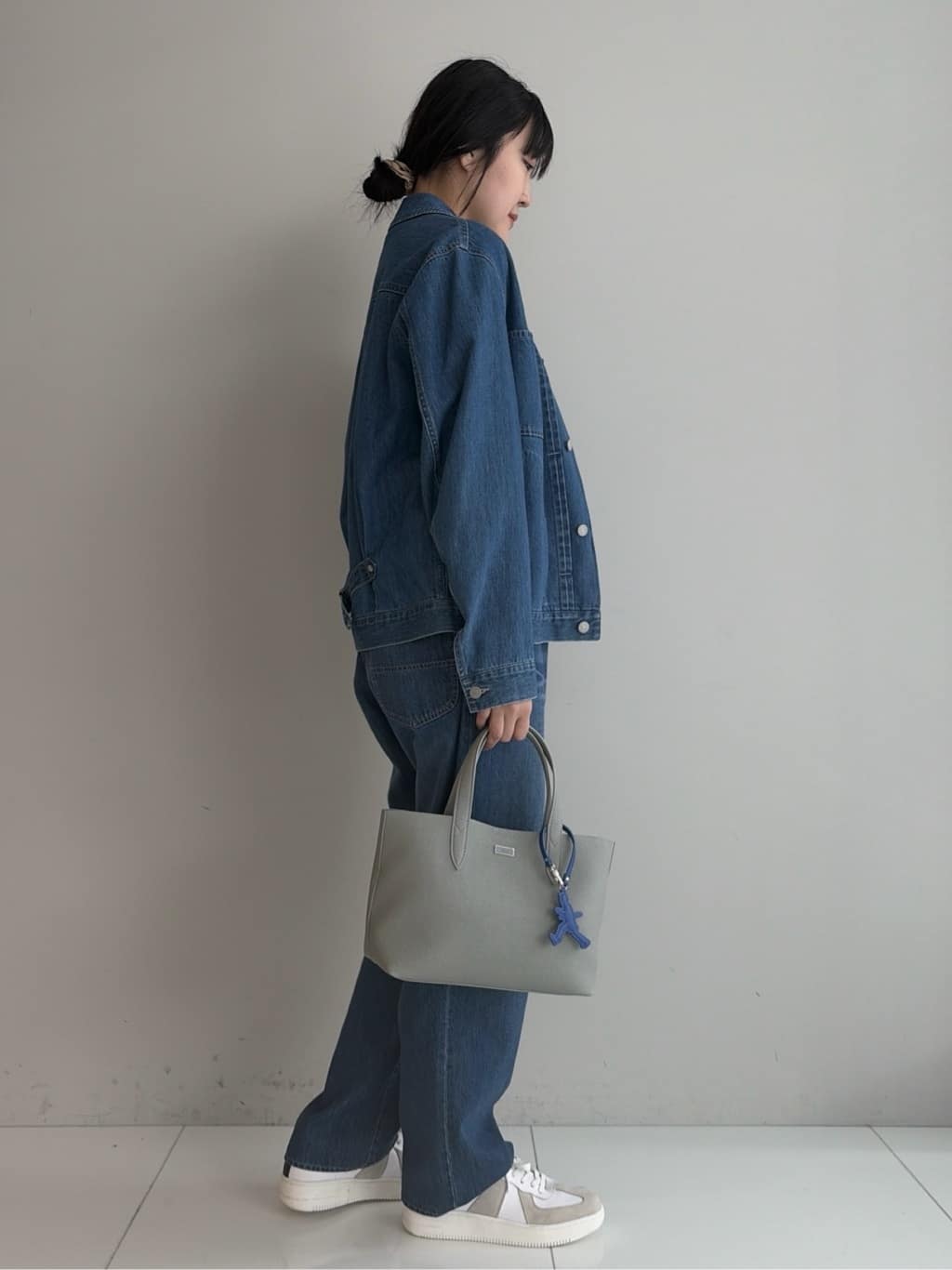 Akutagawaさんの「TAKEO KIKUCHI｜【徳島ニット】ニットＴシャツ」を使ったコーディネート