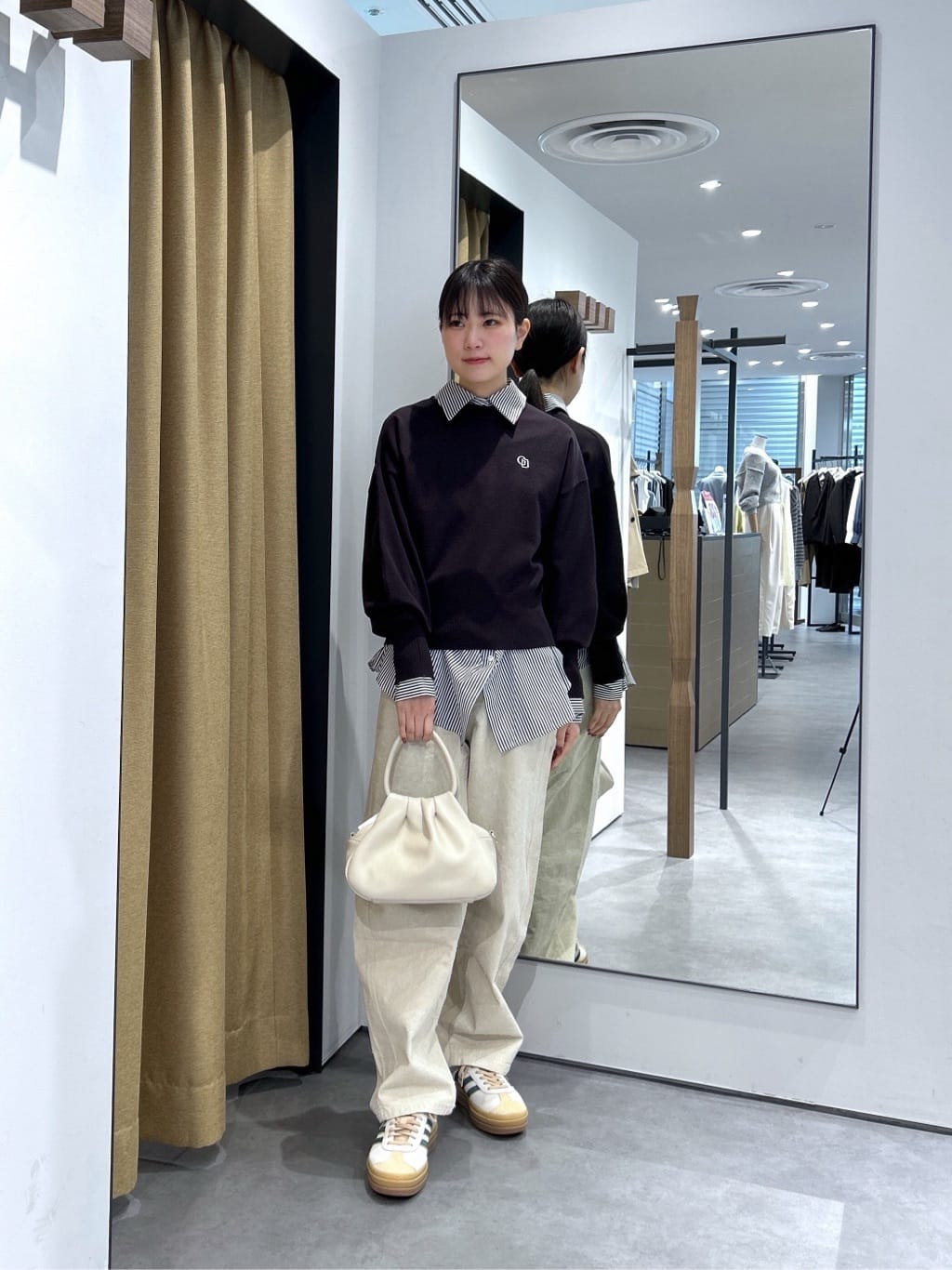 Renoさんの「INDIVI｜Timeless｜フォルムロゴニット」を使ったコーディネート