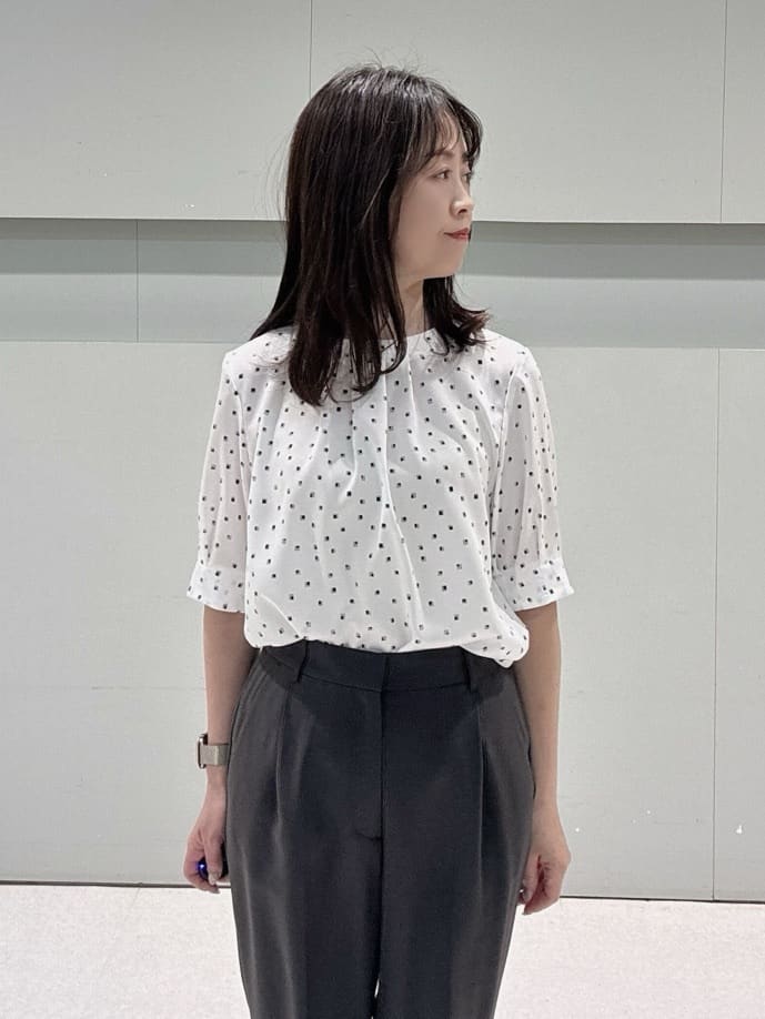 makiさんの「UNTITLED｜【セットアップ可/UV/接触冷感】エアリーノーカラージャケット」を使ったコーディネート