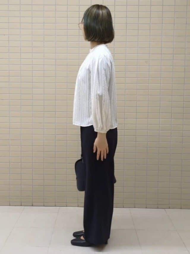 ひまりさんの「Reflect｜【セットアップ可】ストライプ柄ジャカードブラウス」を使ったコーディネート