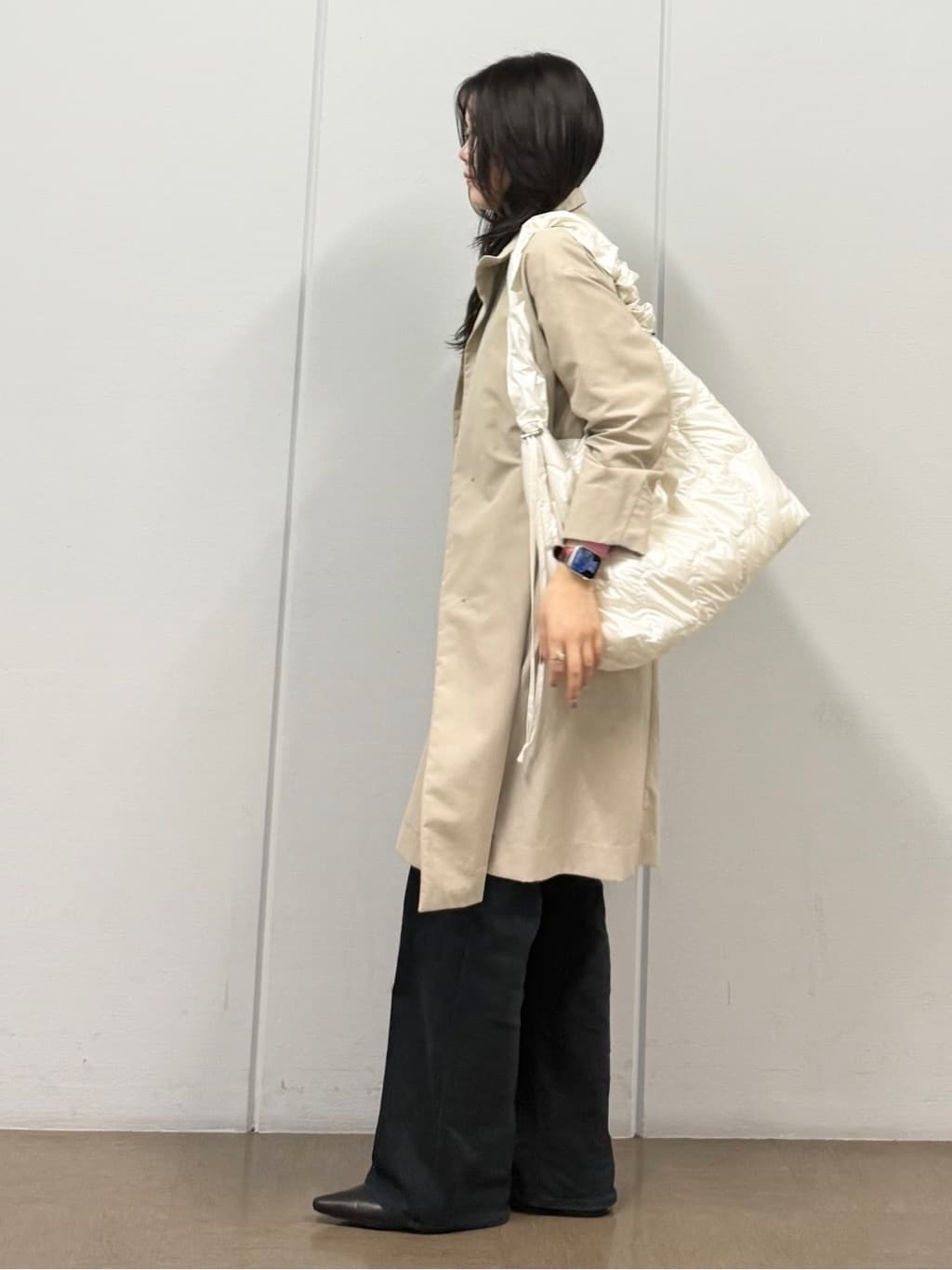 mizukiさんの「INDIVI｜【撥水／軽量】ミニマル スタンドカラーコート」を使ったコーディネート