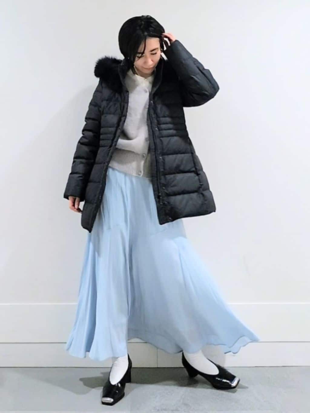 ミズタさんの「UNTITLED｜【はっ水機能/フード取り外し可】ミディダウンコート」を使ったコーディネート