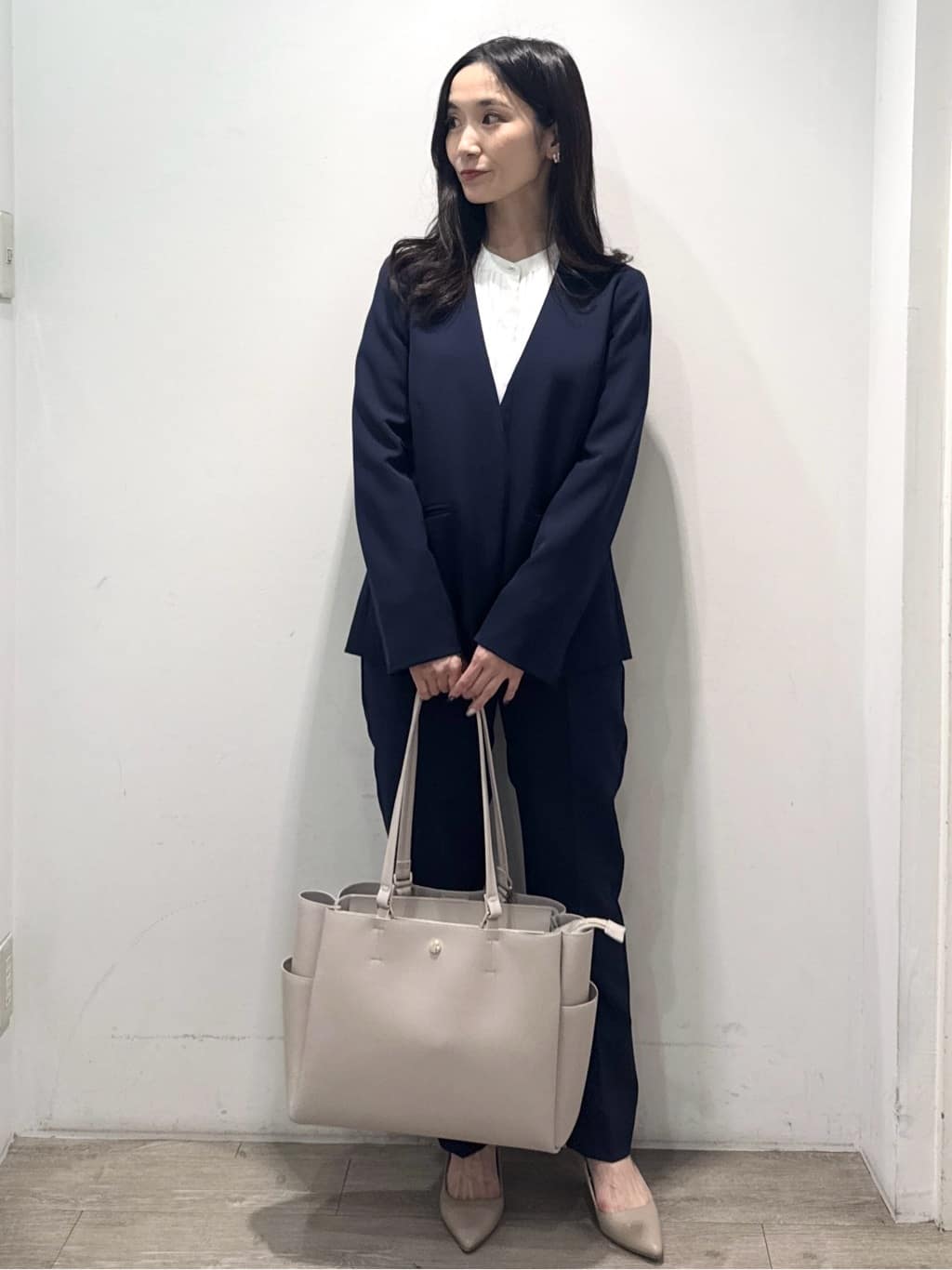 yuicciさんの「OPAQUE.CLIP｜《通勤／セットアップ対応》 Vネックジャケット／ダブルクロス【洗濯機OK】」を使ったコーディネート