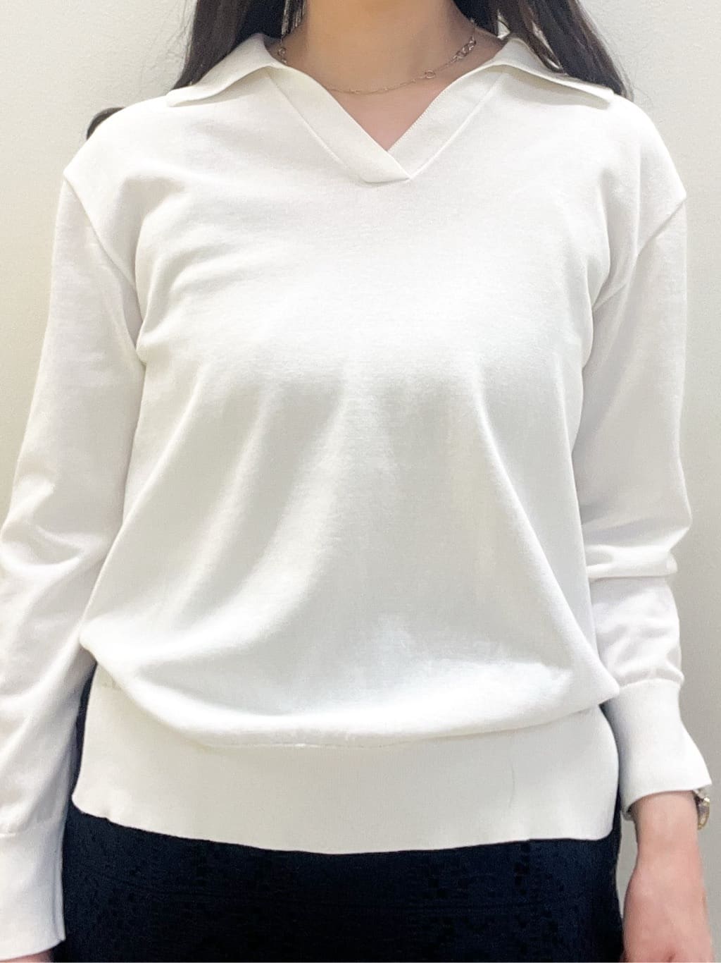 mikikoさんの「Reflect｜スキッパーネックニットプルオーバー」を使ったコーディネート