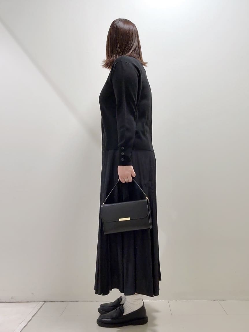 YUIさんの「UNTITLED｜【新色追加/セットアップ可】エアリー ダブルブレストジャケット」を使ったコーディネート