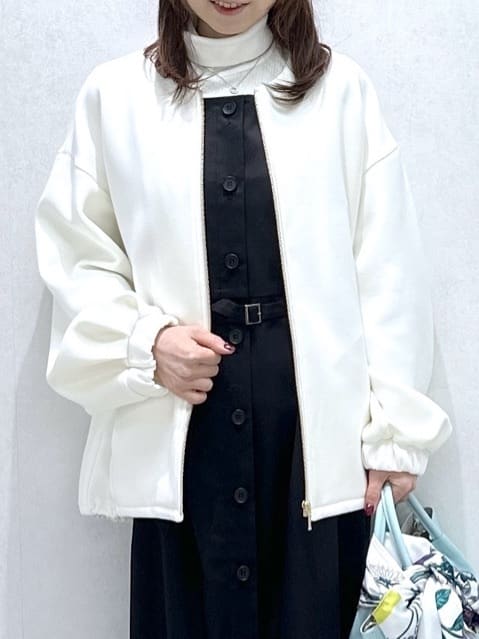 Miwaさんの「UNTITLED｜【洗える】スクエアネックジャンパースカート」を使ったコーディネート