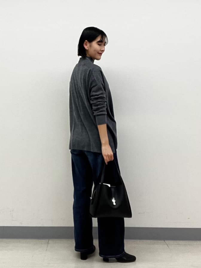 hinanoさんの「INDIVI｜【洗える／毛玉になりにくい】エクストラファインウール ハイネックニット」を使ったコーディネート