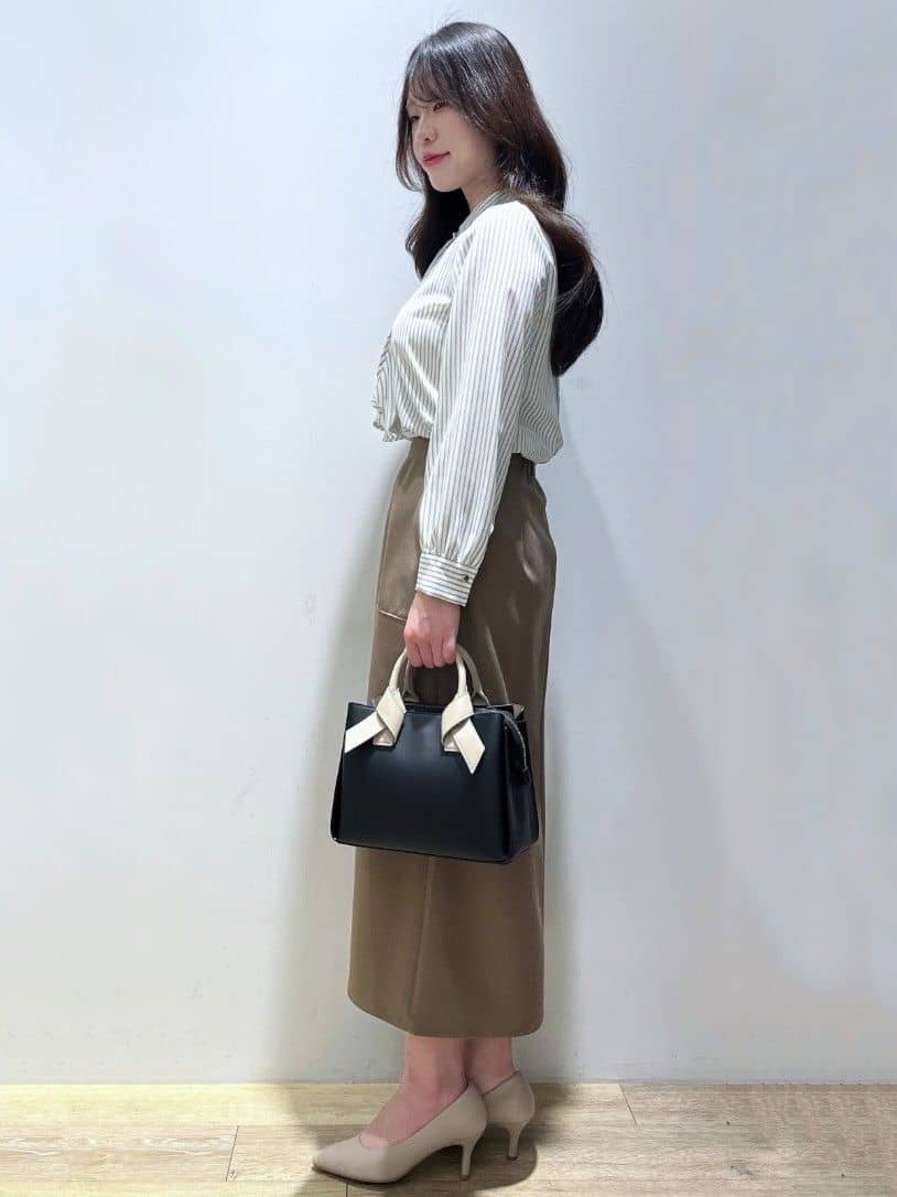 Mimさんの「index｜アシンメトリーボウタイブラウス【洗濯機OK／イージーアイロン／防シワ】《XS～LL》」を使ったコーディネート