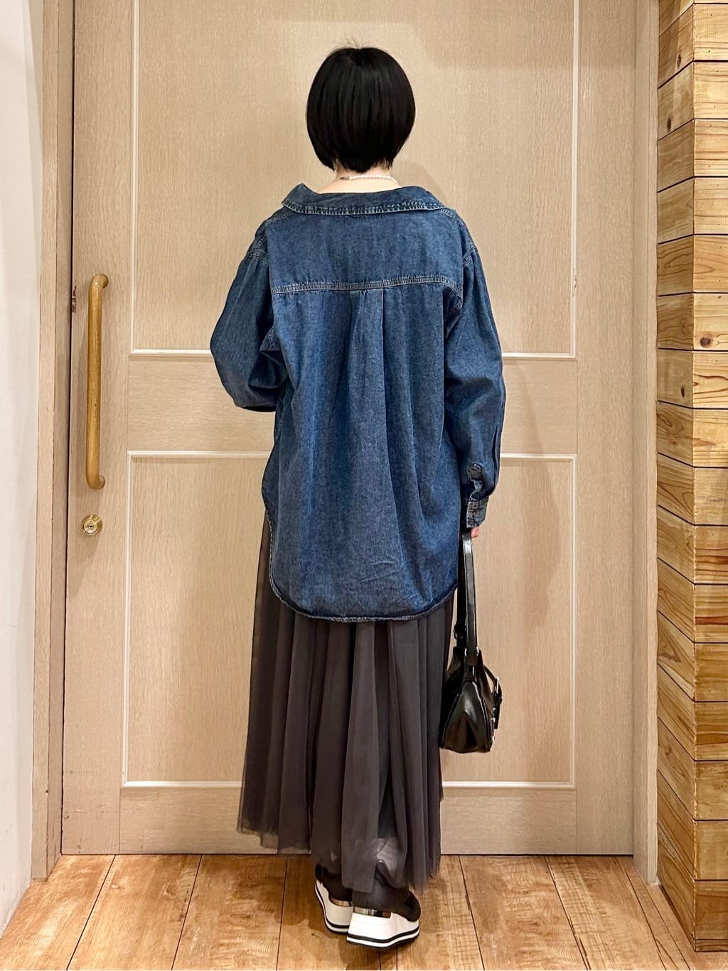 ちぐささんの「SHOO･LA･RUE｜【S-LL/洗濯機可】着こなしいろいろ 首元すっきりボートネック ボーダーロンT」を使ったコーディネート