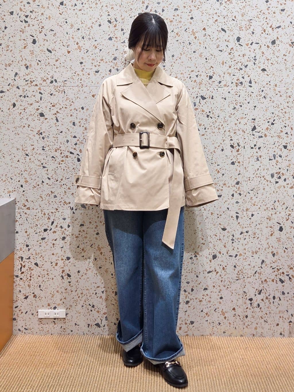 なつみさんの「OPAQUE.CLIP｜ミドルトレンチコート【洗濯機OK】」を使ったコーディネート