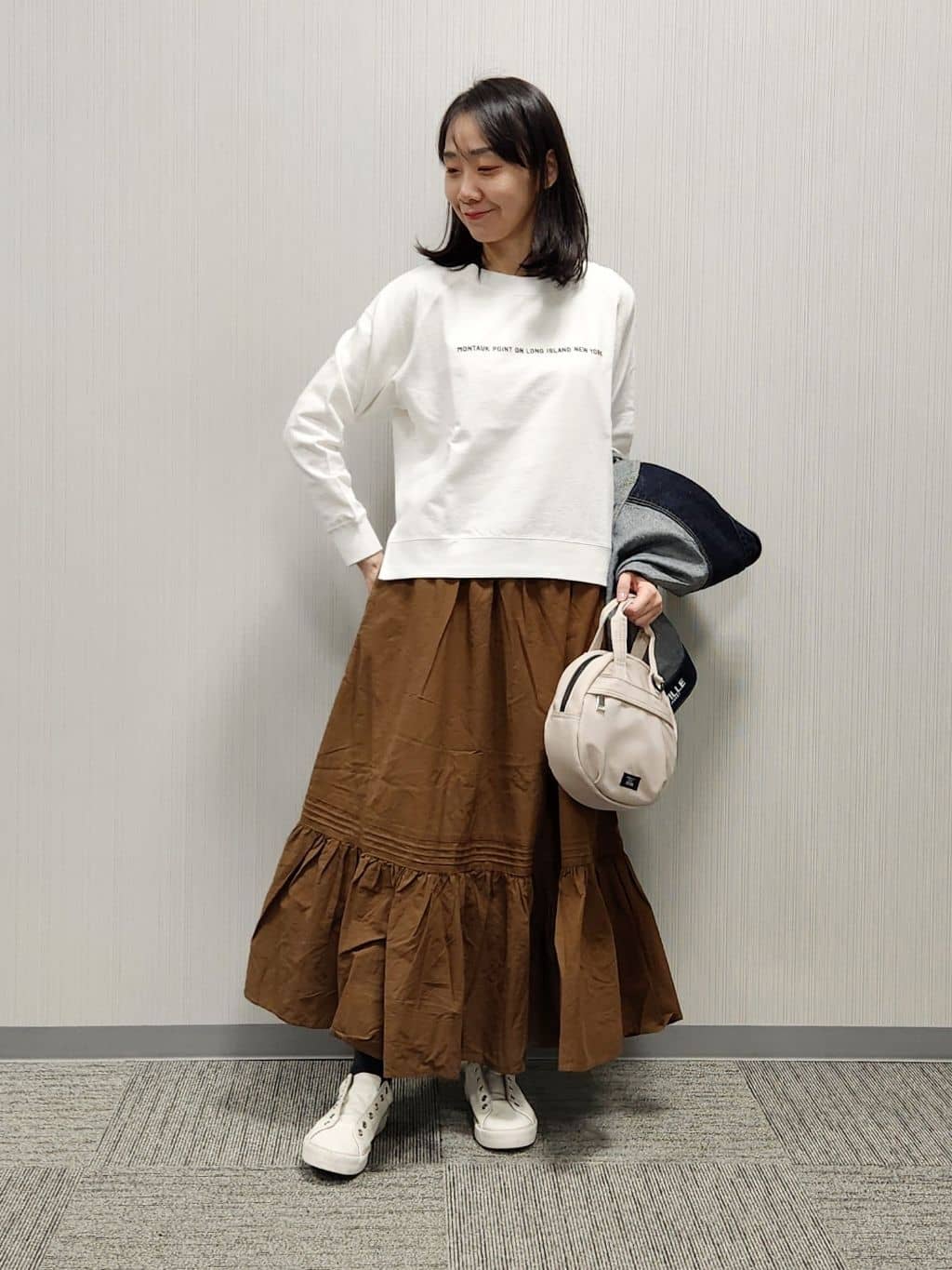 naraさんの「Dessin｜【洗える】ラグラン切り替えミニロゴカットソー」を使ったコーディネート