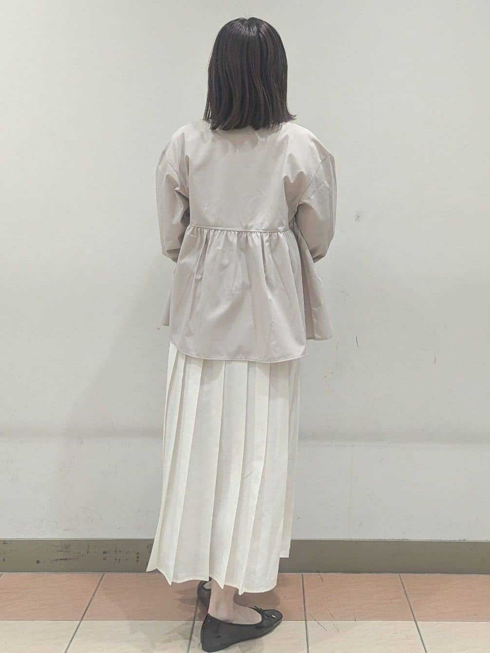 Miさんの「OPAQUE.CLIP｜金ボタン使いリラクシーニット【洗濯機OK】」を使ったコーディネート