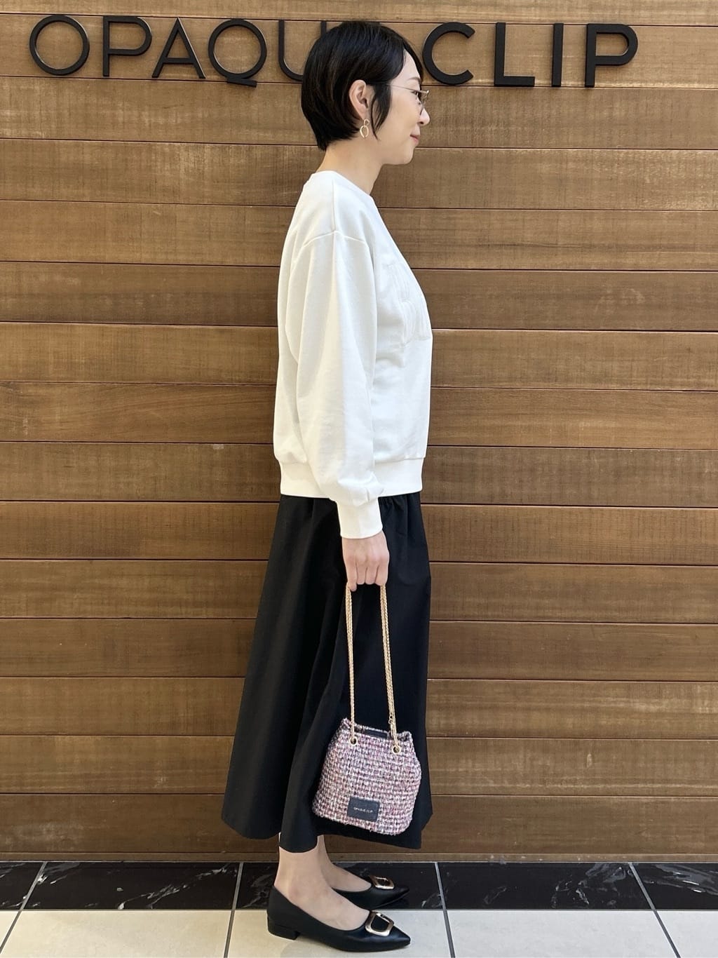 ゆうあさんの「OPAQUE.CLIP｜ロゴ刺繍裏毛トップス【洗濯機OK】」を使ったコーディネート