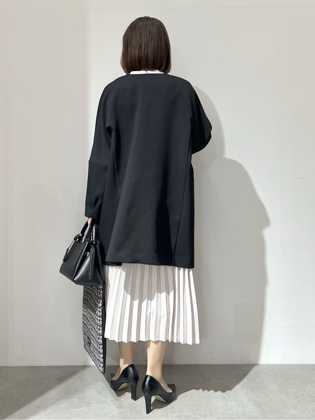 NAKAさんの「OPAQUE.CLIP｜フォルムスリーブミドルコート【洗濯機OK】」を使ったコーディネート