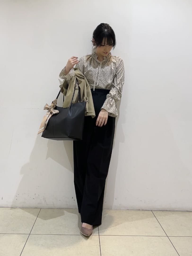 watanabeさんの「UNTITLED｜【定番人気/はっ水/洗える】タスランショートトレンチコート」を使ったコーディネート