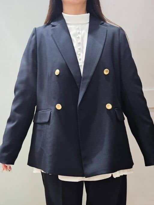 maiさんの「grove｜【マシンウォッシュ/防シワ】ダブルテーラードジャケット【着回しカセット】」を使ったコーディネート