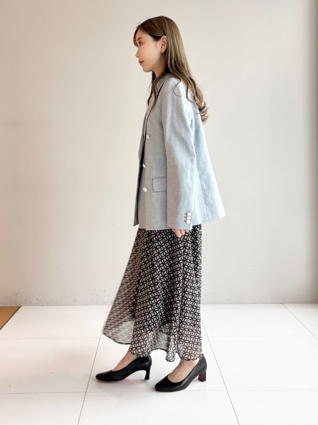 清水夏姫さんの「DRESSTERIOR｜【再入荷/otonaMUSE5月号掲載/ウォッシャブル】オーバーラップサークル シアードレス」を使ったコーディネート