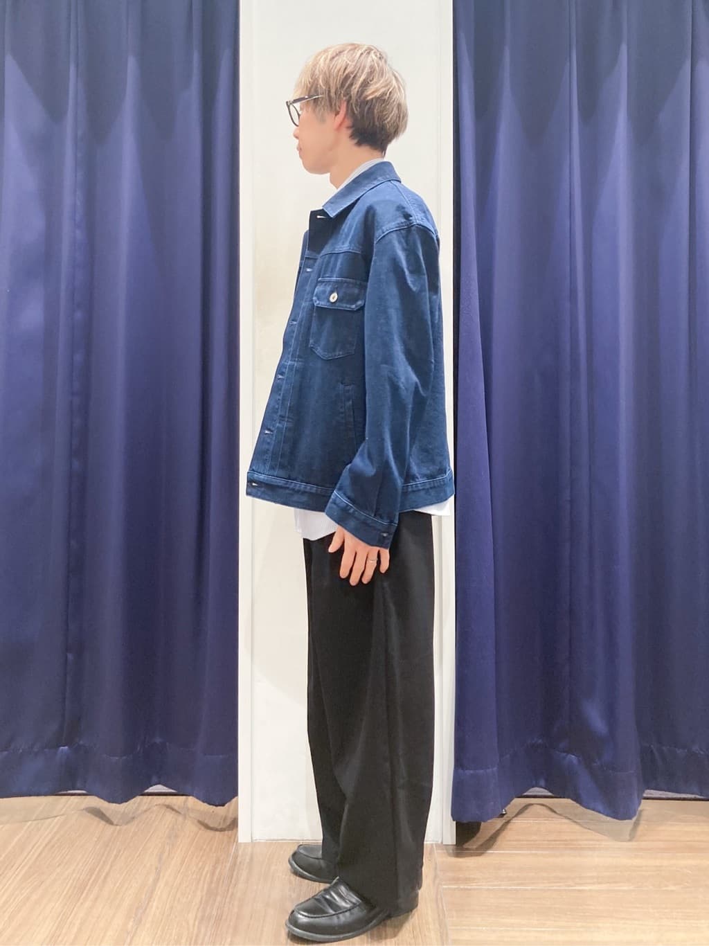 つーじーさんの「THE SHOP TK｜【大人にも取り入れやすい】デニムジャケット セットアップ可/洗濯機OK」を使ったコーディネート
