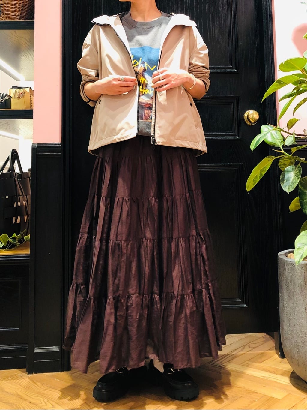 OGATAさんの「DRESSTERIOR｜【ウォッシャブル/撥水素材】撥水ツイル マウンテンパーカー」を使ったコーディネート
