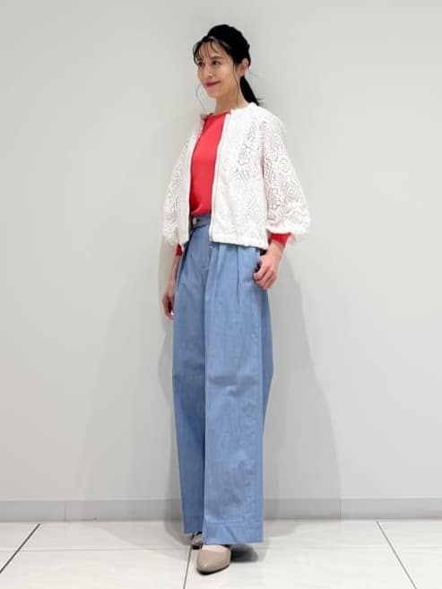 kayoさんの「INDIVI｜【セットアップ可】ジップアップレースショートブルゾン」を使ったコーディネート