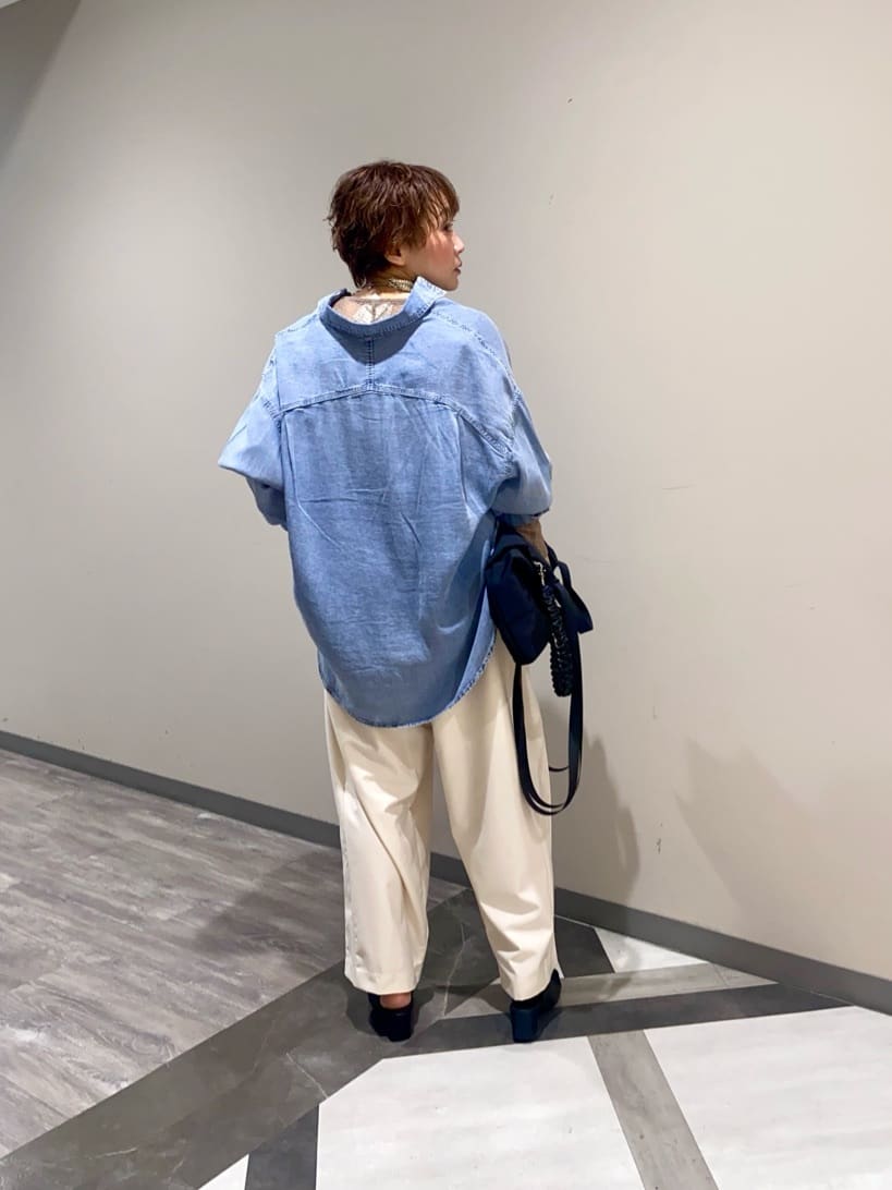 mari_831さんの「INDIVI｜カーヴィーパンツ【接触冷感】」を使ったコーディネート