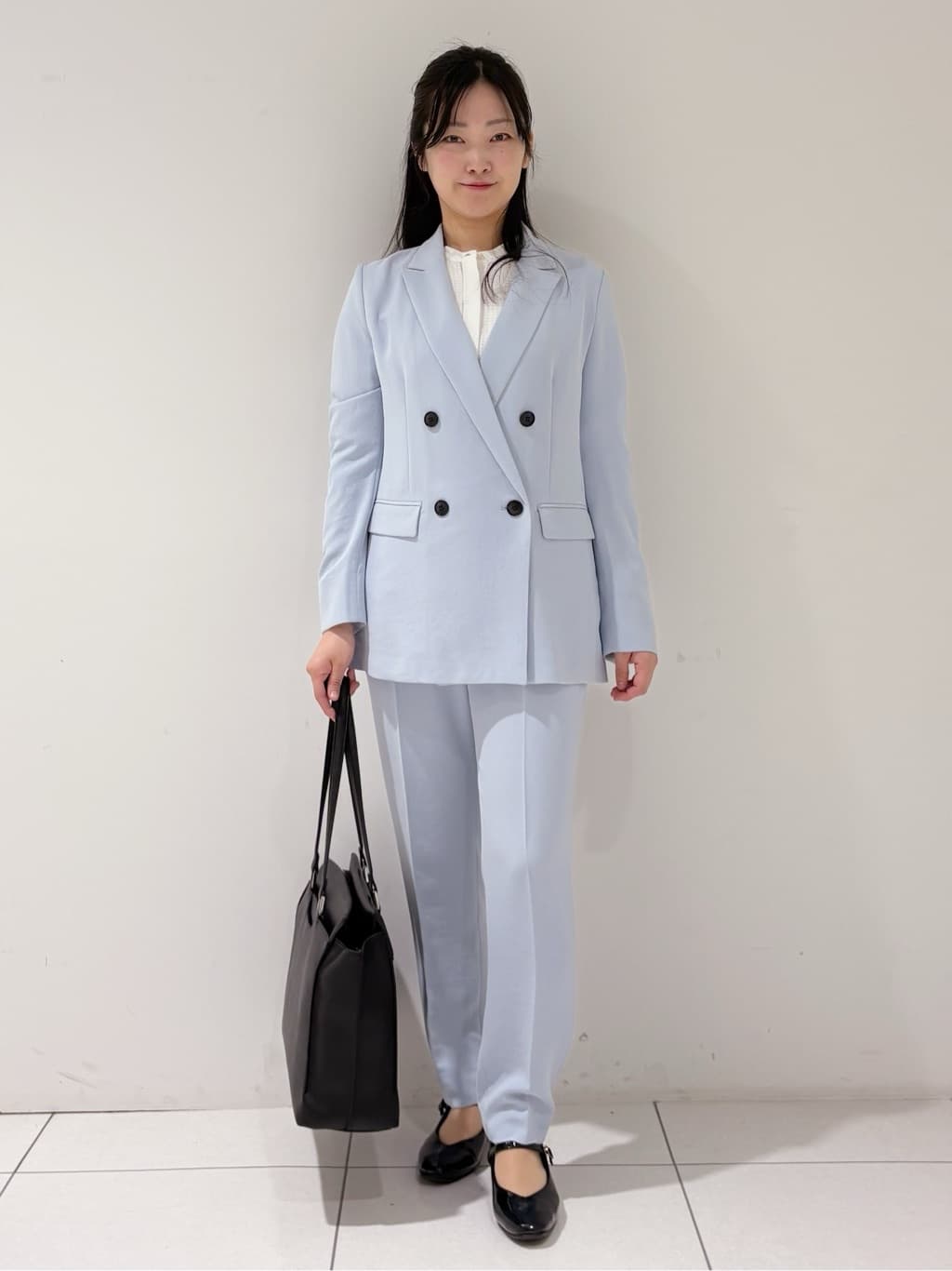 momokoさんの「INDIVI｜【洗える／多機能／SETUP可】着る日傘ダブルジャケット」を使ったコーディネート
