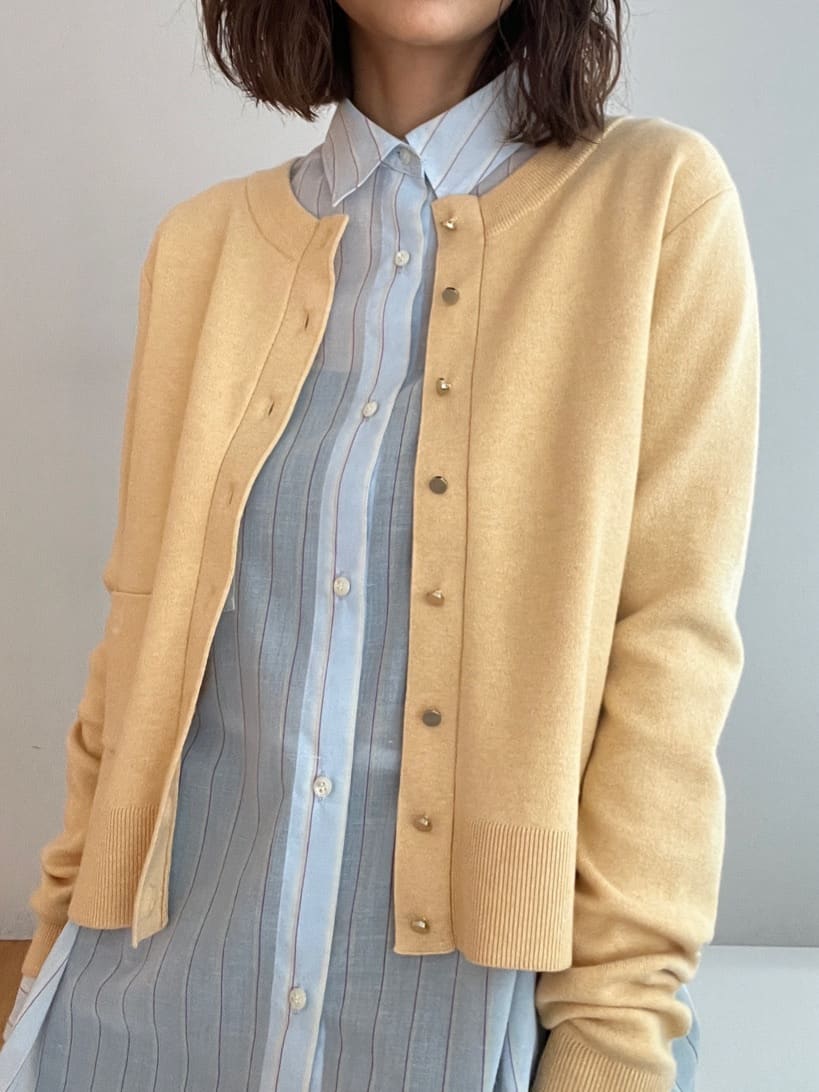 misaさんの「DRESSTERIOR｜◆ウォッシャブルコットンカシミヤカーディガン」を使ったコーディネート