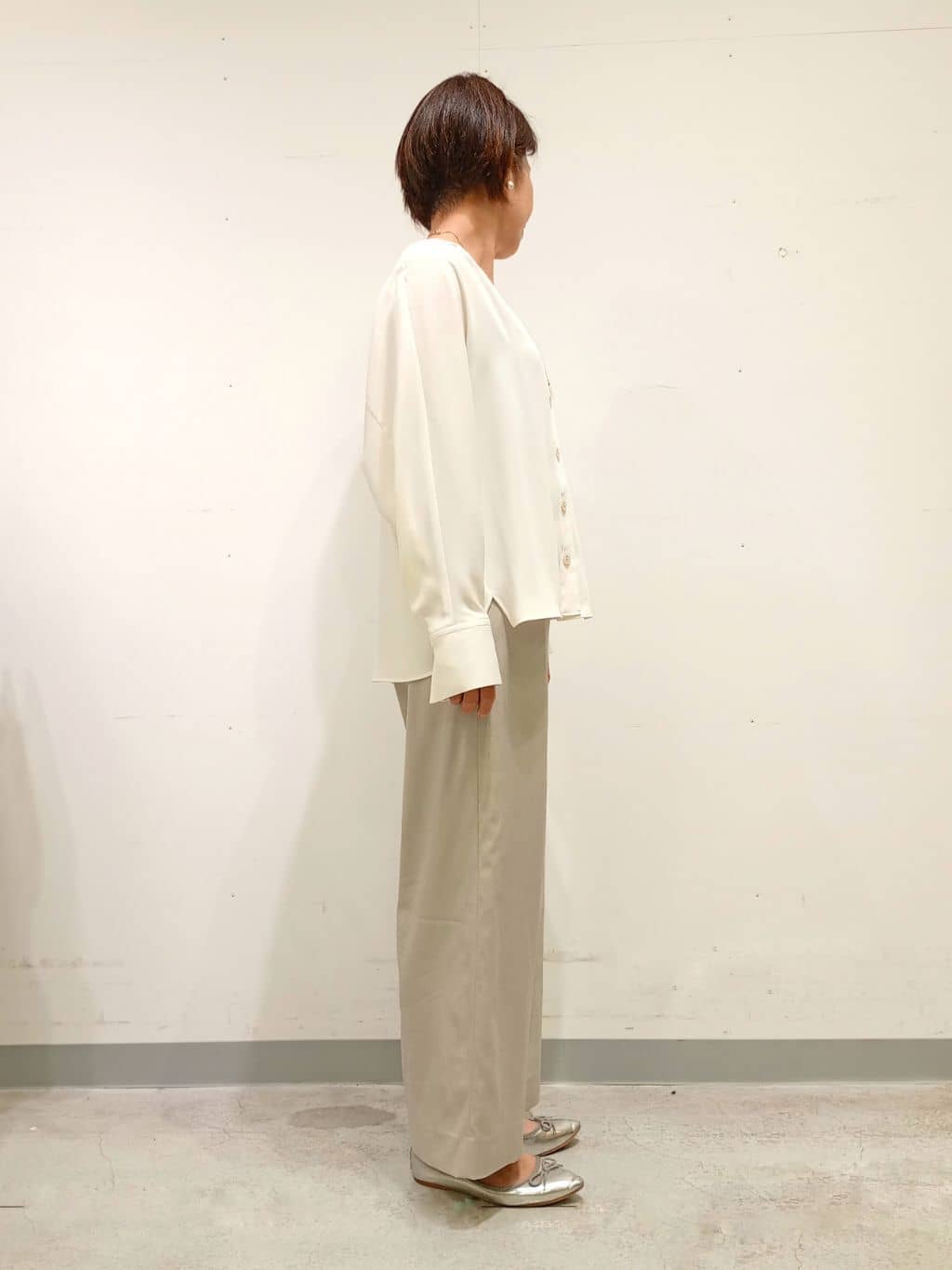Kさんの「INDIVI｜【褒められパンツ／洗える／ウエストゴム】ワイドタックパンツ」を使ったコーディネート