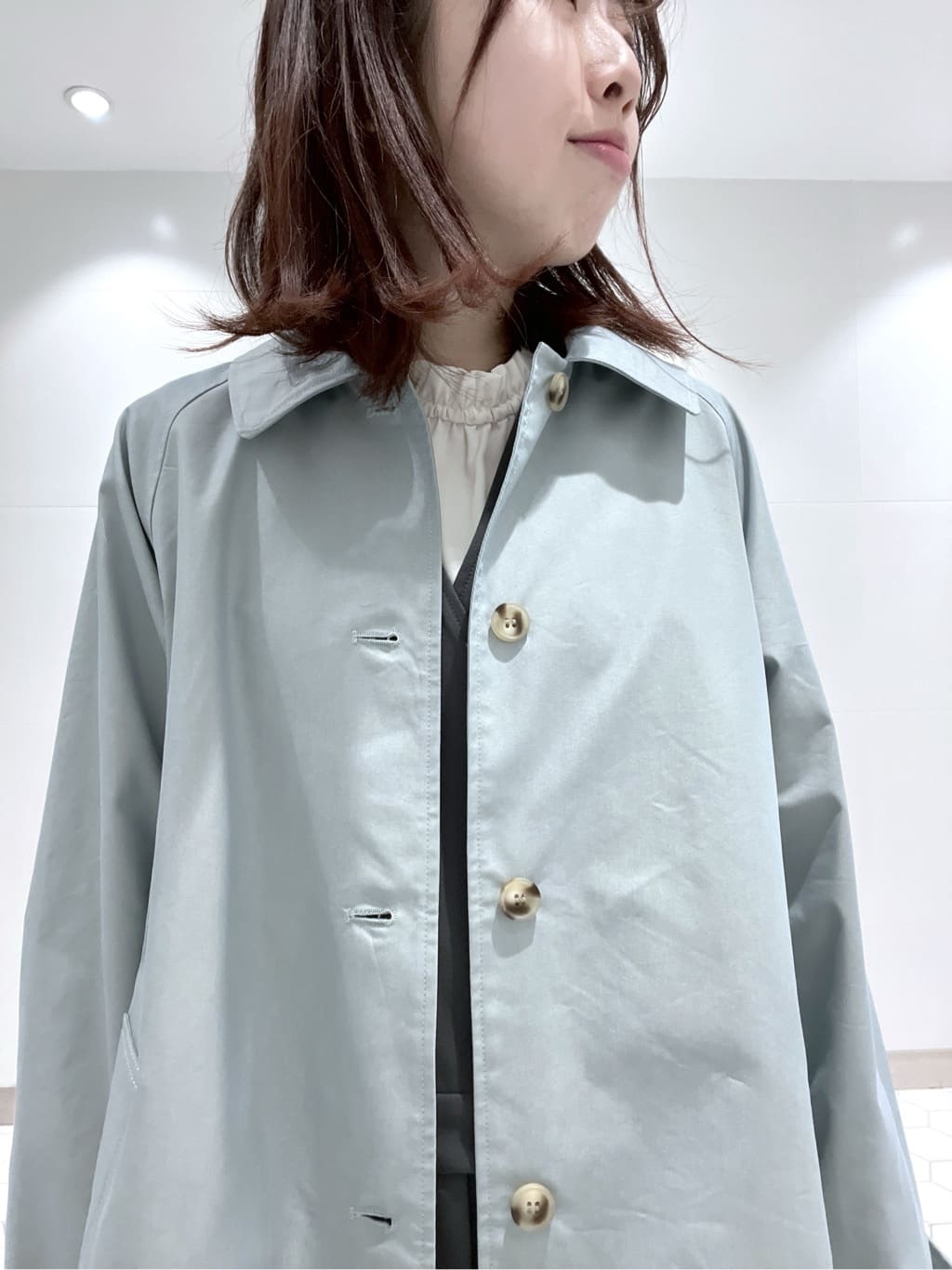 Makinoさんの「Dessin｜シャンブレースプリングコート」を使ったコーディネート