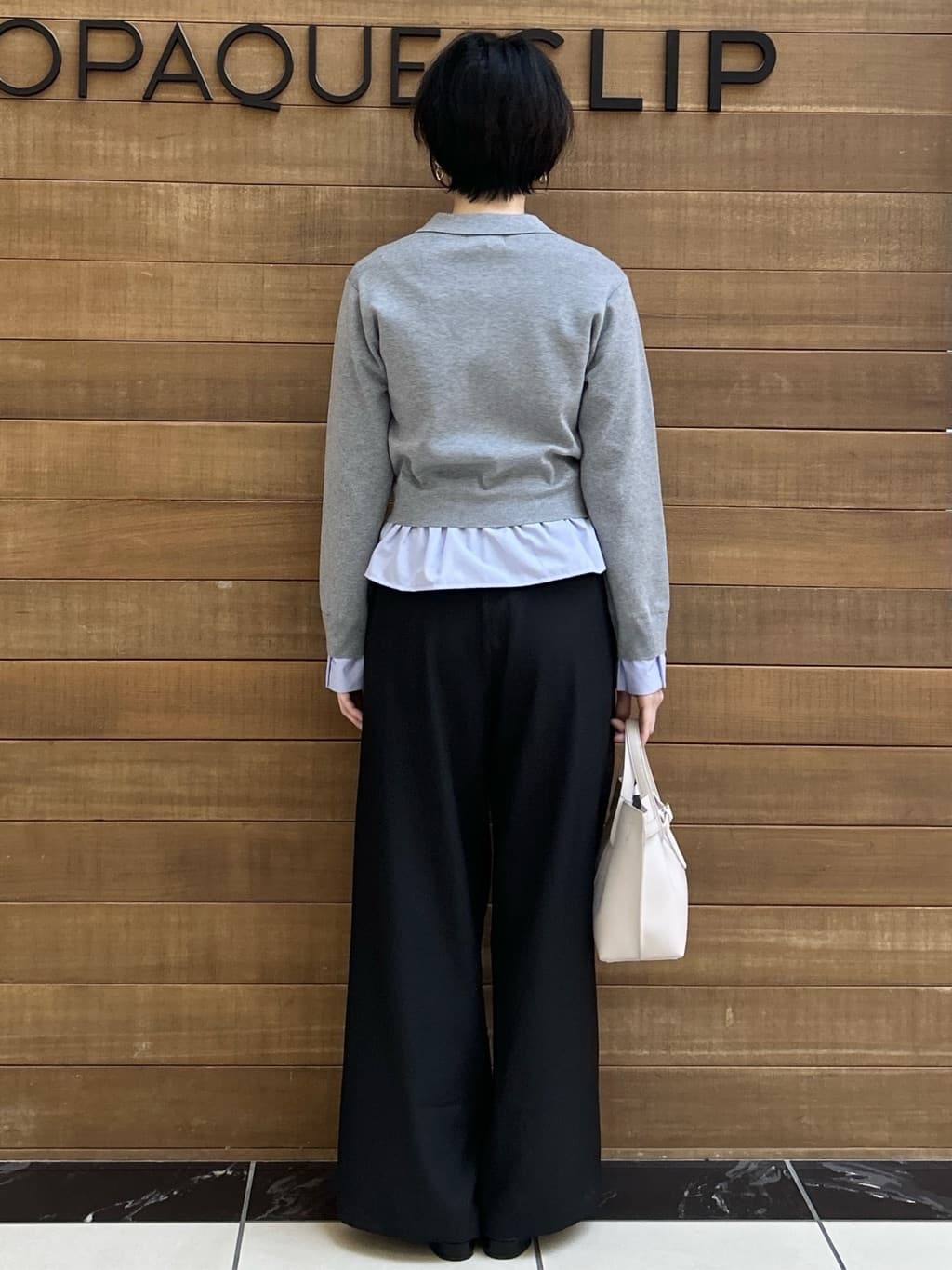 ゆうあさんの「OPAQUE.CLIP｜ポロ衿シャツドッキングニット【洗濯機OK】」を使ったコーディネート