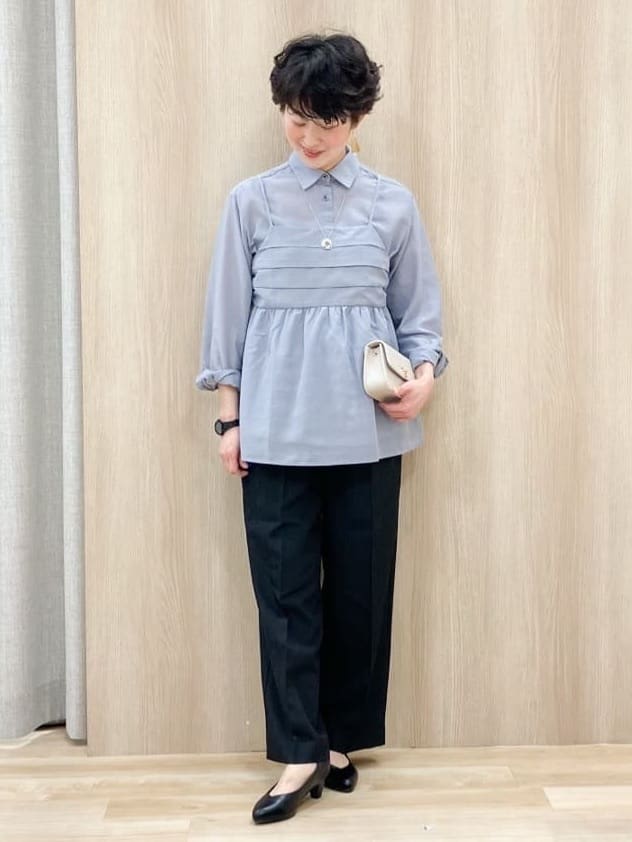 Keiさんの「grove｜【貴島明日香さん着用】お仕事も普段も。今どきワークシャツブラウス」を使ったコーディネート