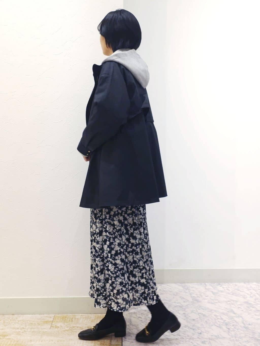 ケイさんの「grove｜【撥水／シルエット2WAY】羽織るだけでサマになる、スタンドネックテントラインコート」を使ったコーディネート
