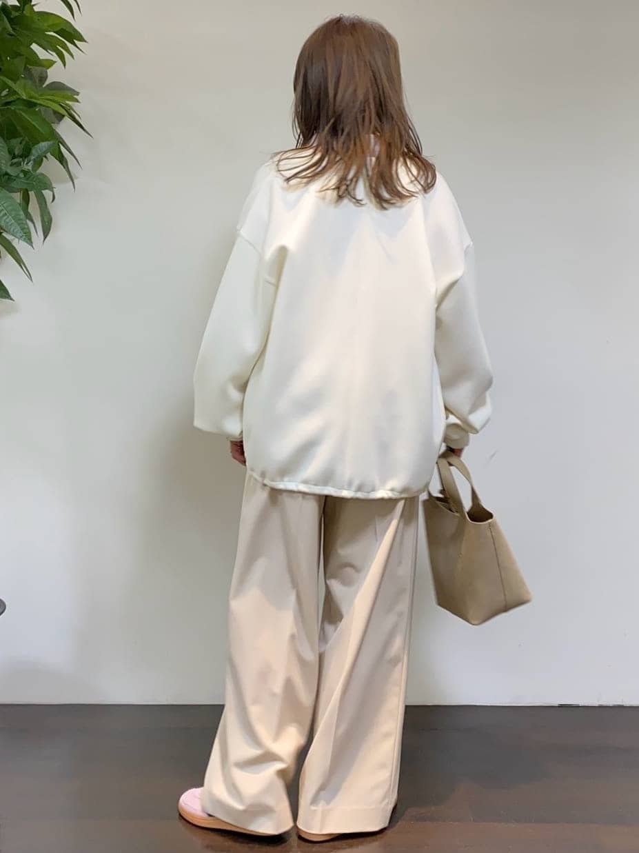 tomoさんの「UNTITLED｜◆【春アウター/ゆったり】ダンボールジップブルゾン」を使ったコーディネート