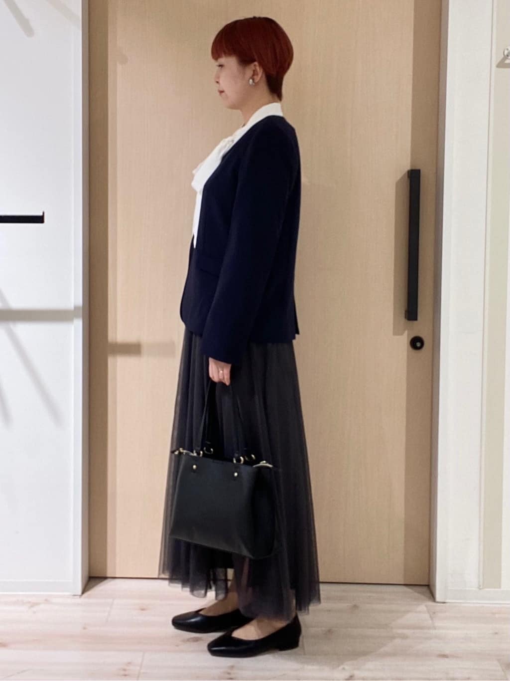 ひらしーさんの「SHOO･LA･RUE｜【洗濯機可/S-3L】リボンボウタイが魅力　大人の華やかブラウス」を使ったコーディネート