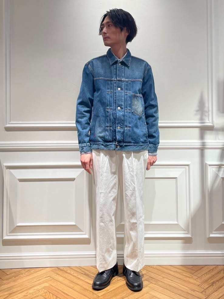 橋本さんの「DRESSTERIOR｜◆THOMAS MASON ストライプシャツ」を使ったコーディネート