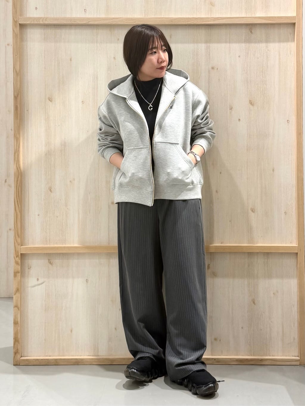 nanaさんの「THE SHOP TK｜ダンボールジップパーカ」を使ったコーディネート