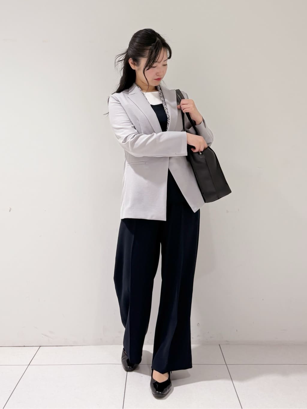 momokoさんの「INDIVI｜【洗える／UVケア／麻調】シングルジャケット」を使ったコーディネート