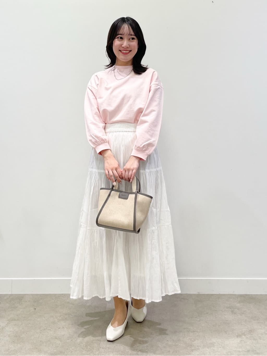 yukariさんの「Dessin｜【360度可愛い・洗える】バックヘンリーカットソー」を使ったコーディネート