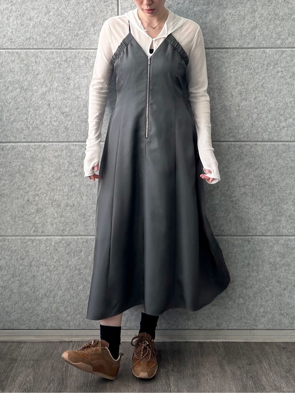 honoka Aさんの「CODE A｜sensual strap cami dress」を使ったコーディネート