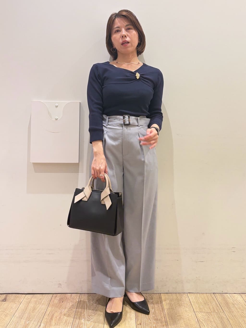 YUKOさんの「index｜【吸水速乾】ストレッチワイドストレートパンツ／セットアップ対応《洗濯機OK》」を使ったコーディネート